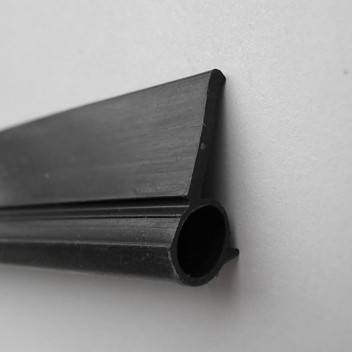 Tätlist P 8/19 Svart Epdm